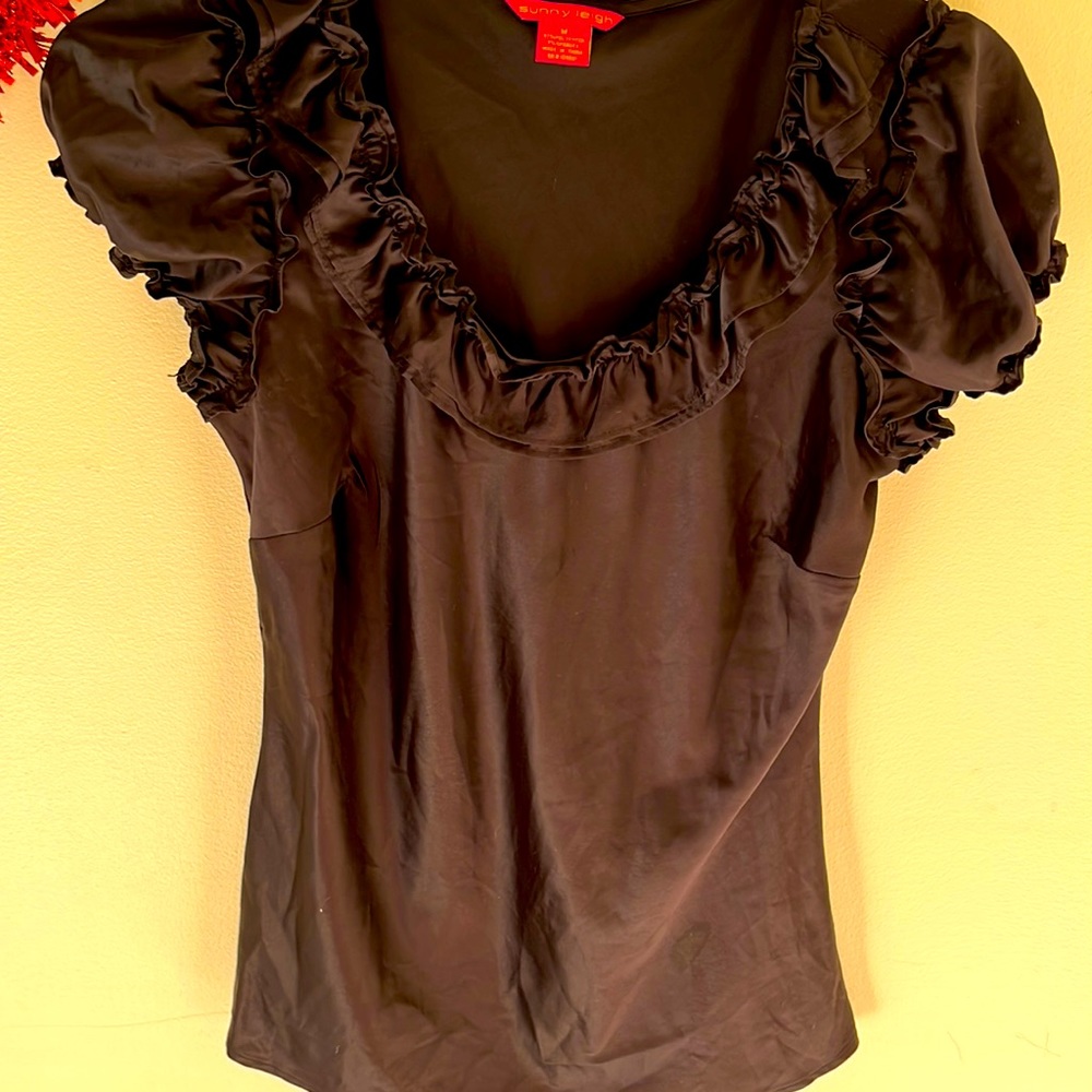 Sunny Leigh Medium Ruffle Top
